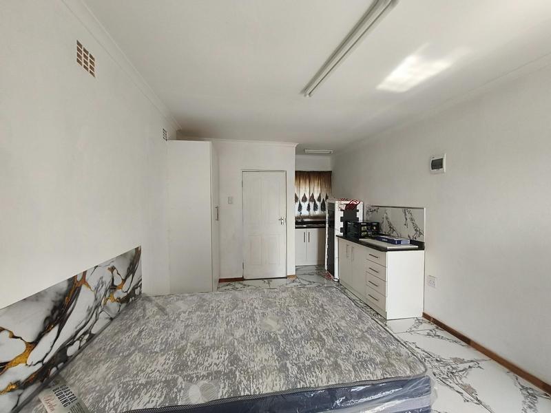 To Let 1 Bedroom Property for Rent in Fort Gale Eastern Cape